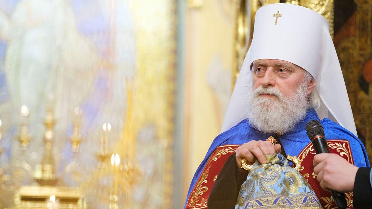 Estonia expels Russian head of church