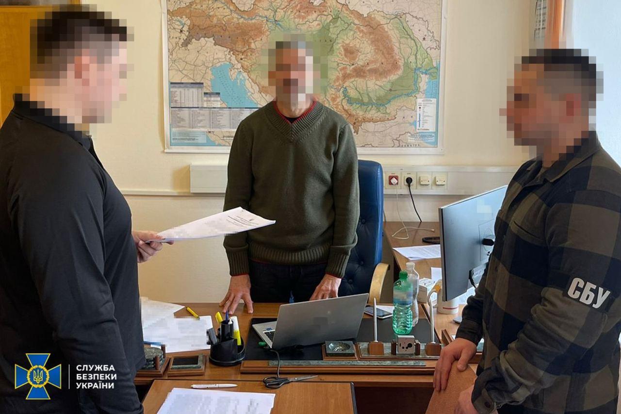 SBU charges 2 former lawmakers in alleged theft of more than 30 ships from Ukraine's merchant fleet