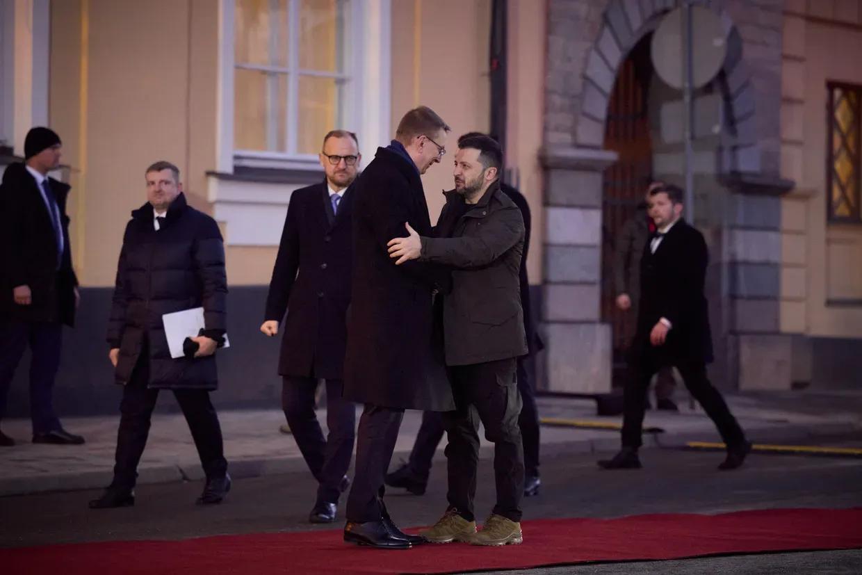 Ukraine war latest: Latvia announces new aid for Kyiv, including artillery, munitions, helicopters