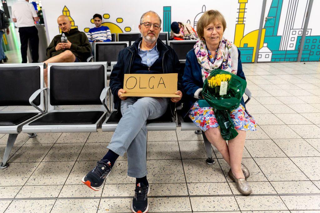 Ukrainian refugees in UK can extend visas by 18 months