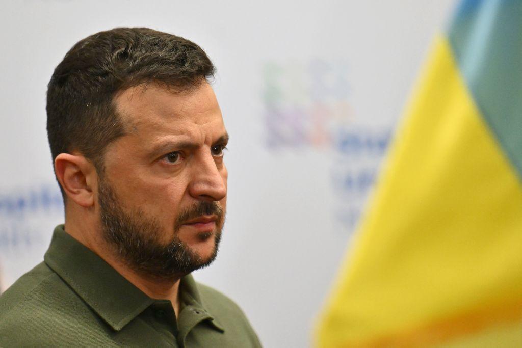 Zelensky calls newly appointed Portuguese prime minister to discuss future security agreement