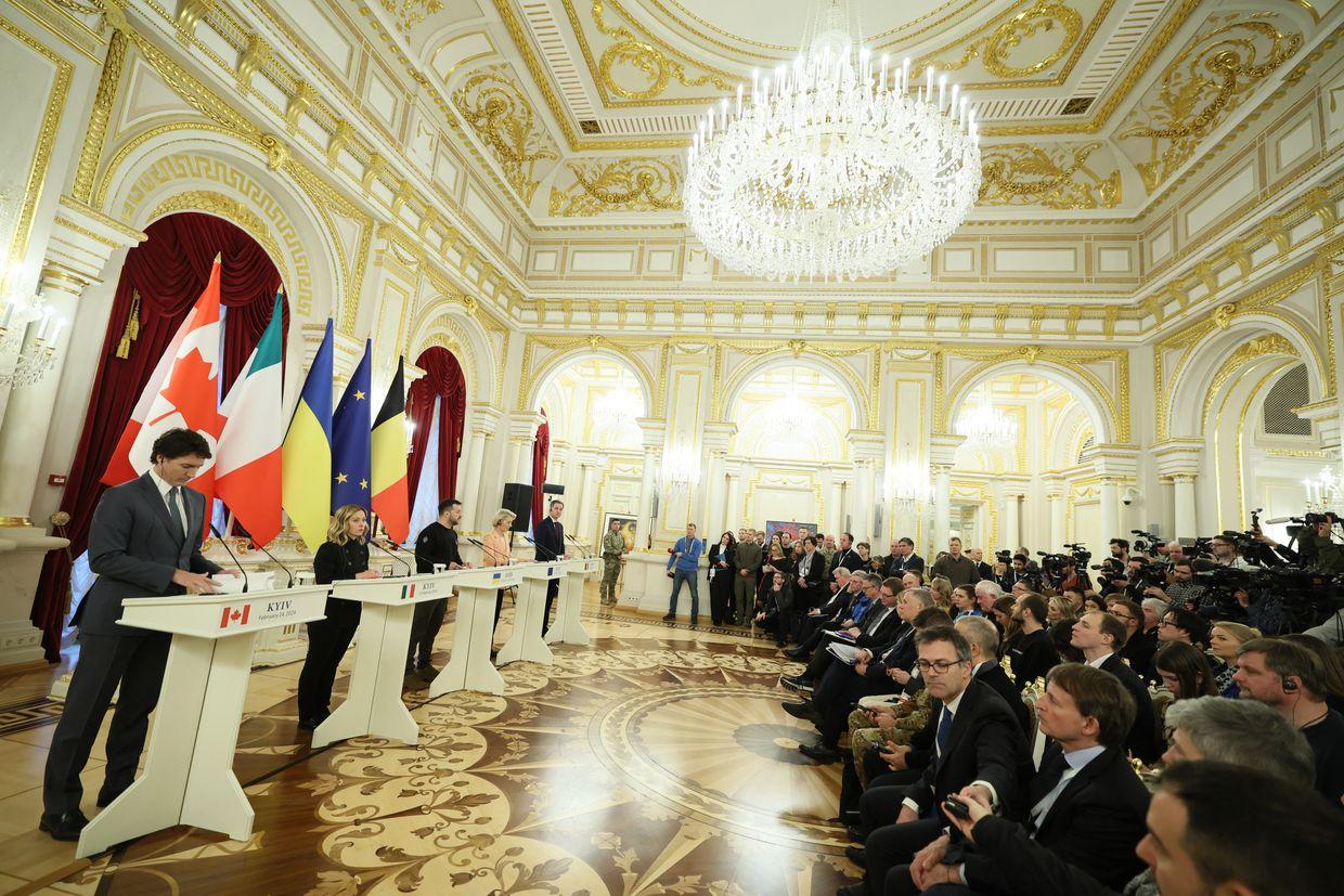 Canada, Italy sign security agreements with Ukraine