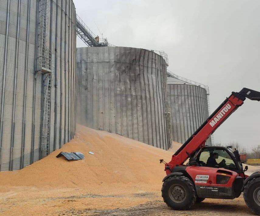 Governor: Russian attack damages granary in Poltava Oblast