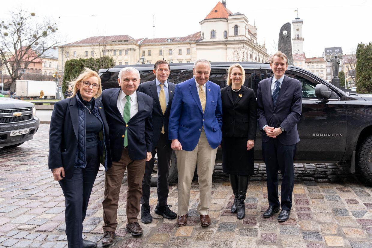 US Senate Majority Leader arrives in Lviv for talks with Zelensky