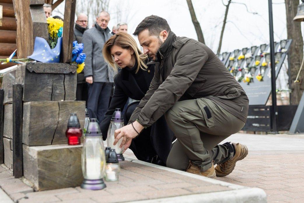 Zelensky, first lady pay tribute to activists killed during EuroMaidan Revolution