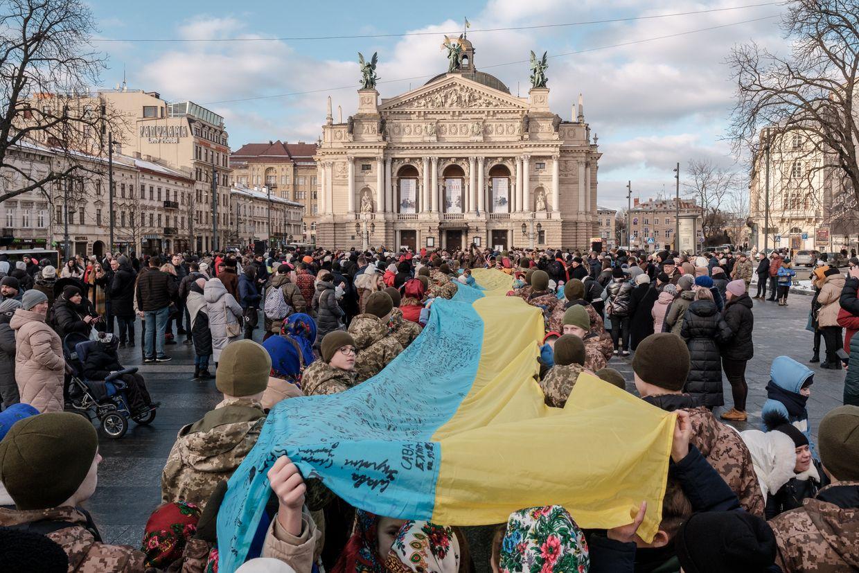 Poll: Vast majority of Ukrainians against  Russian as official or state language