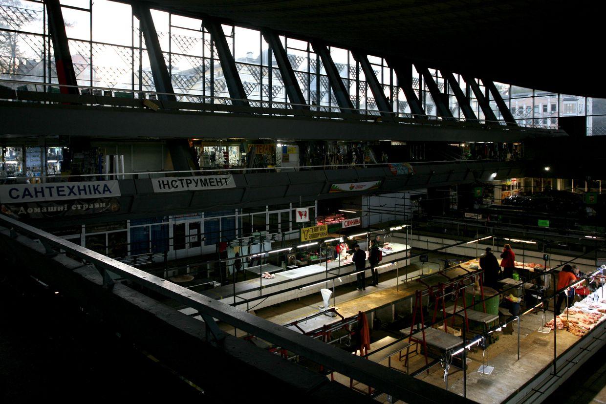 Kyiv City Council suspends second auction for iconic food market due to public uproar