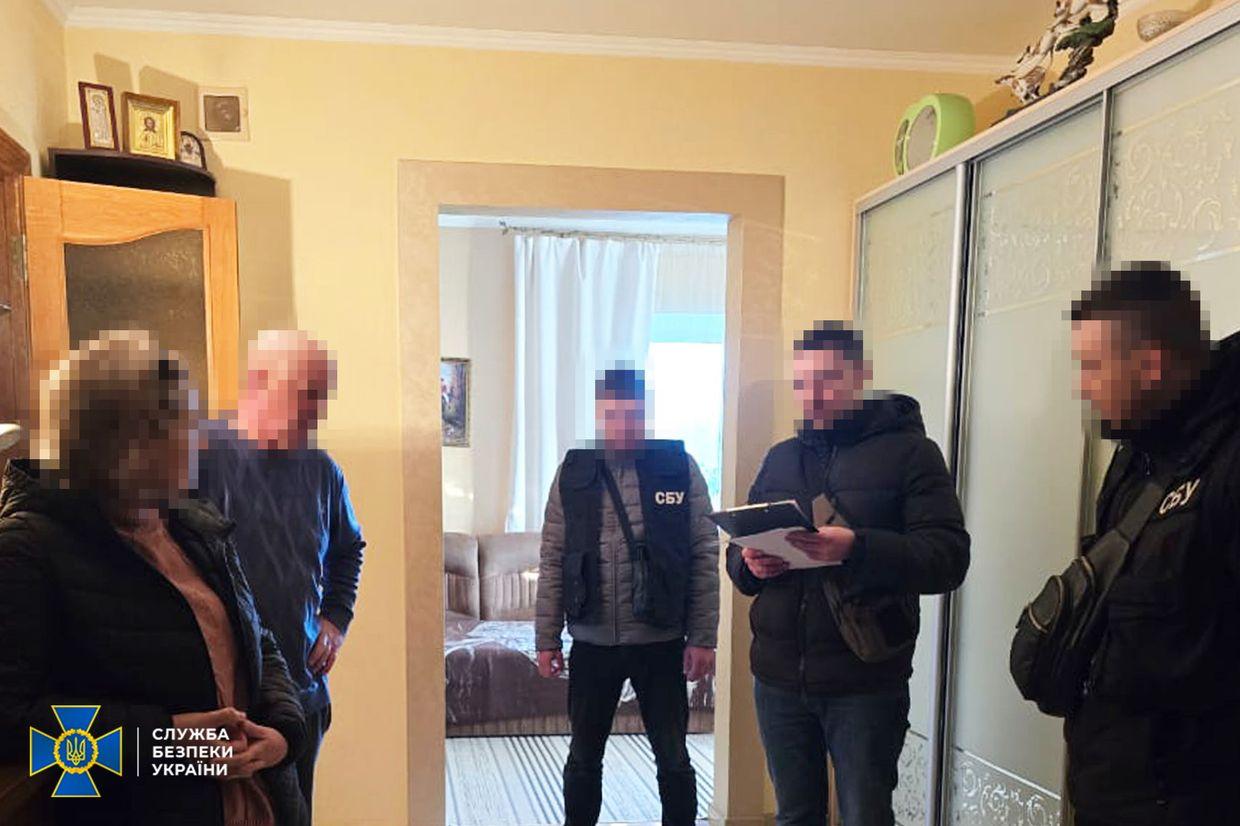 SBU detains spouse of former regional official, suspected of spying for Russia