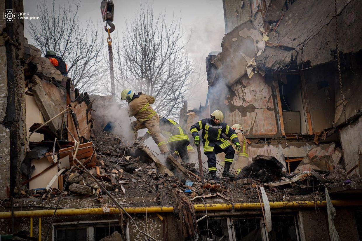 Update: Russian March 13 attack on residential building in Sumy kills 3, injures 12