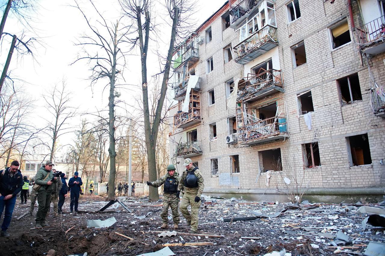 Russian strikes injure 5 in Kharkiv