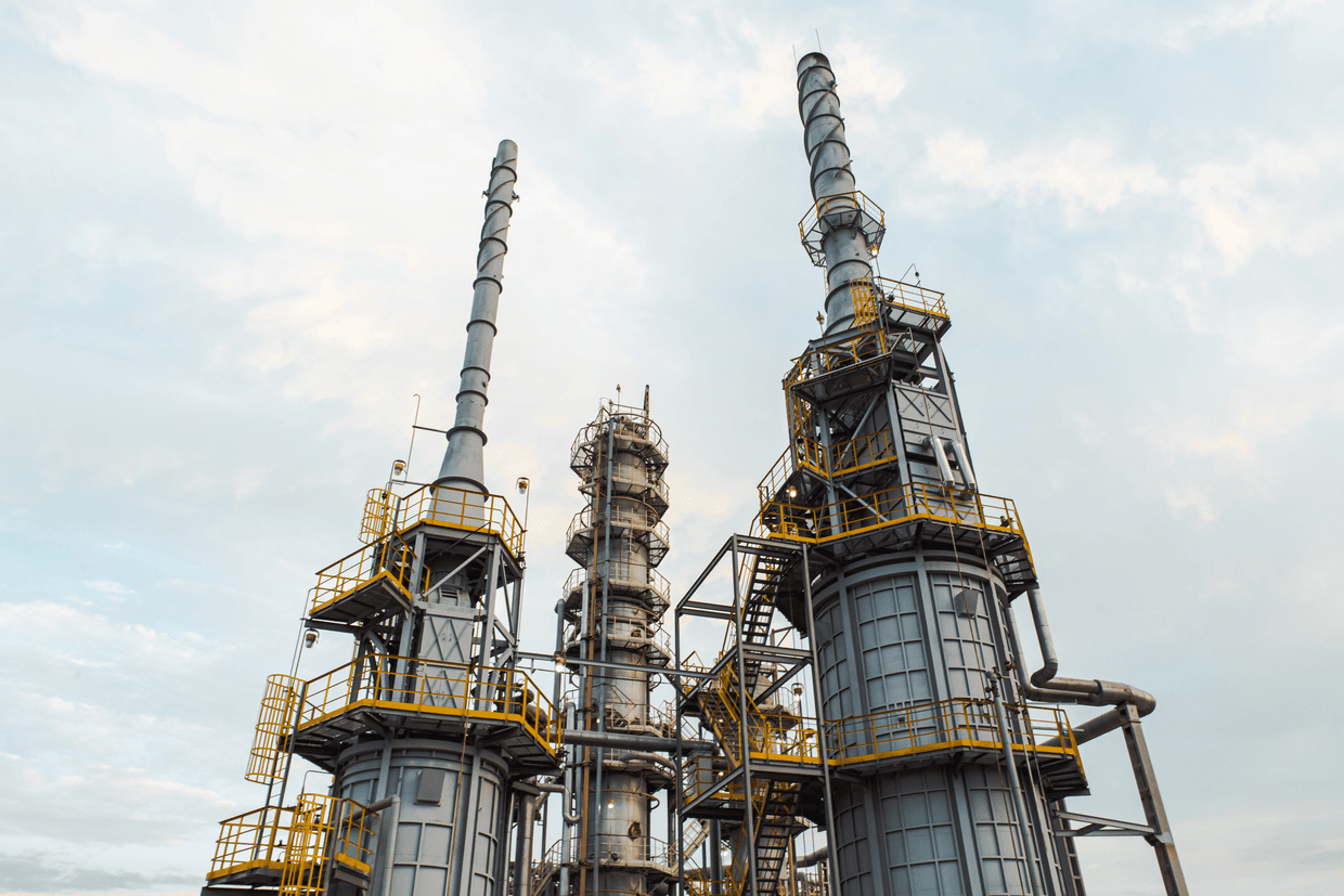 Ukrainian drone strike hits major oil refinery in Russia's Krasnodar Krai, HUR source claims