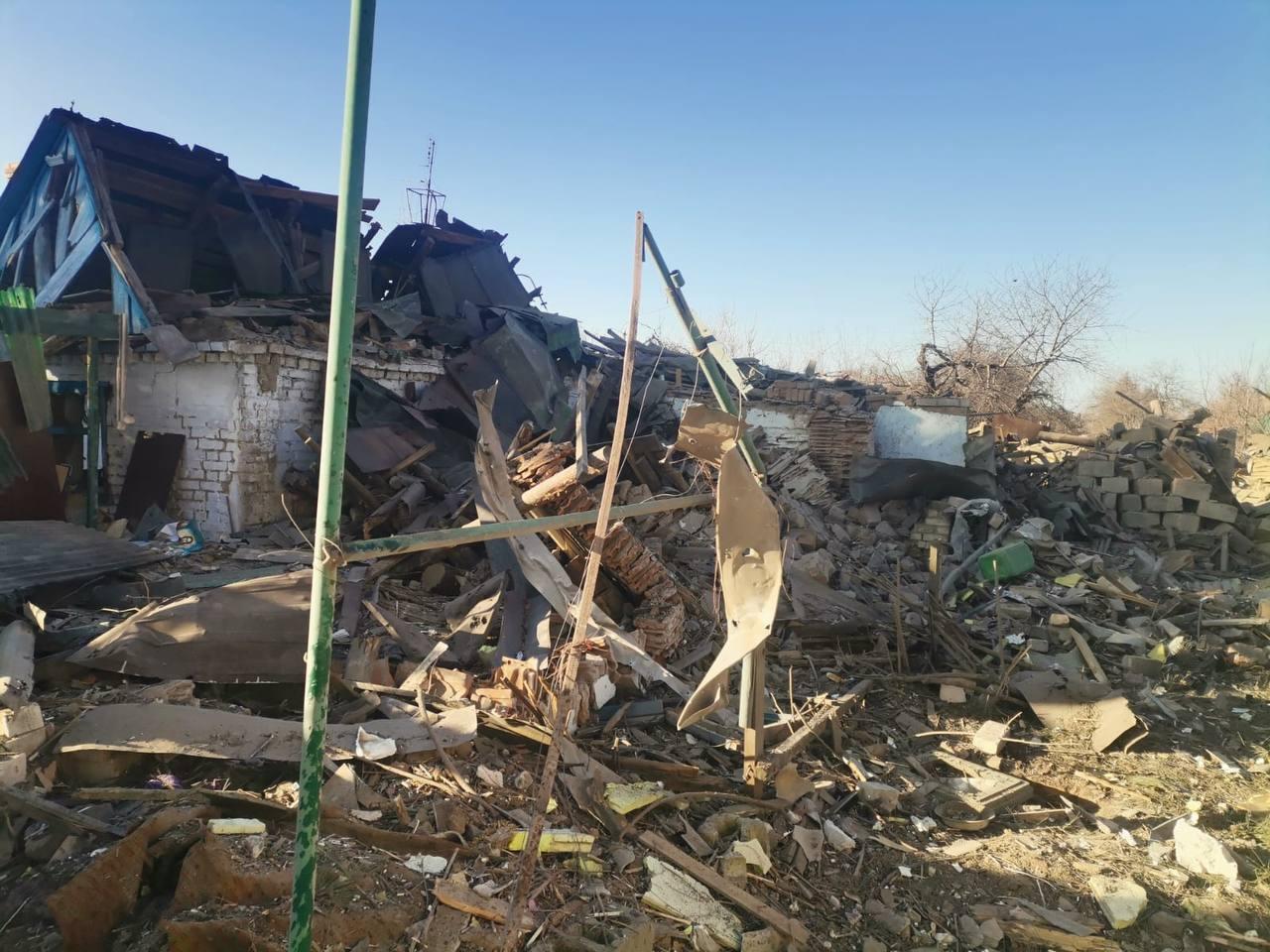 Russian attacks kill 5, injure 13 over past day