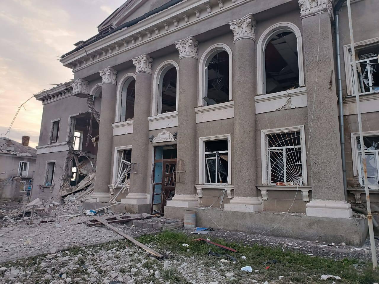 Russian attacks over past day kill 1, injure at least 23