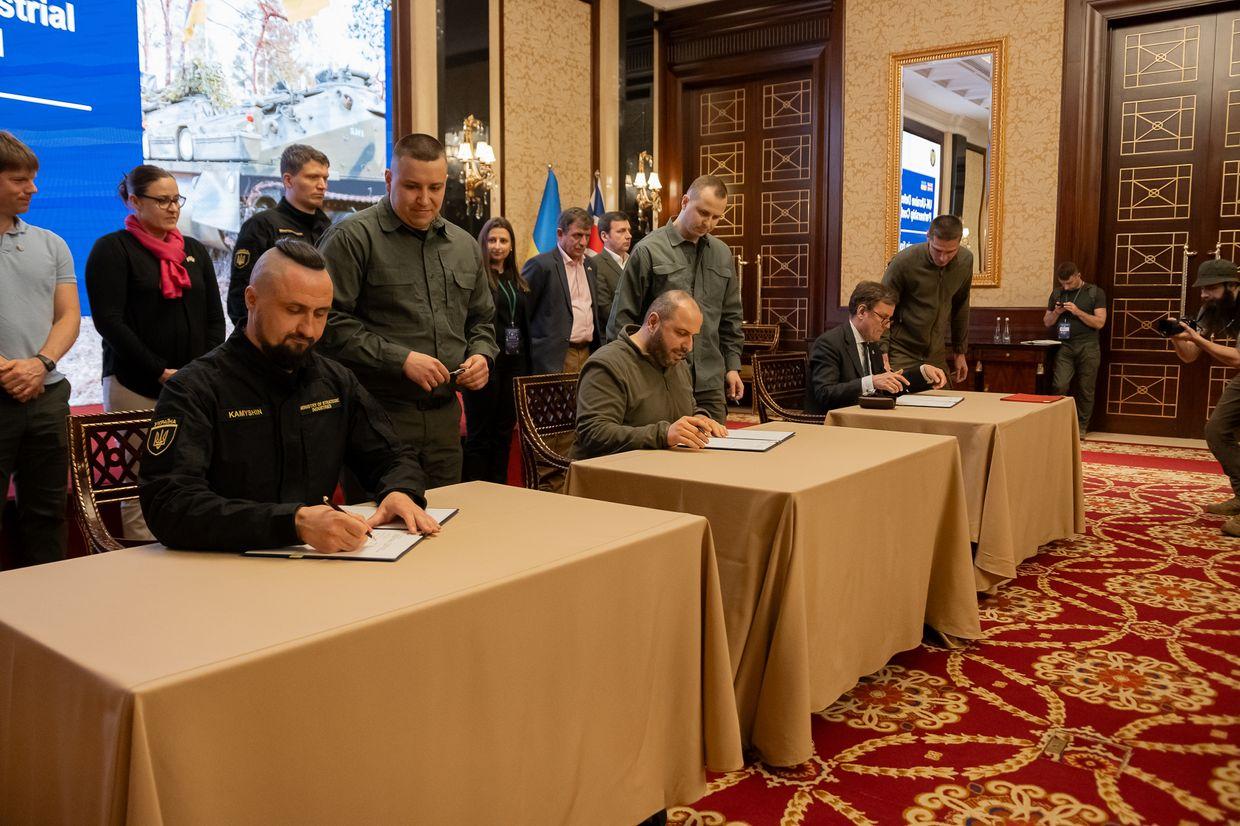 UK government, BAE Systems sign agreements to repair equipment in Ukraine