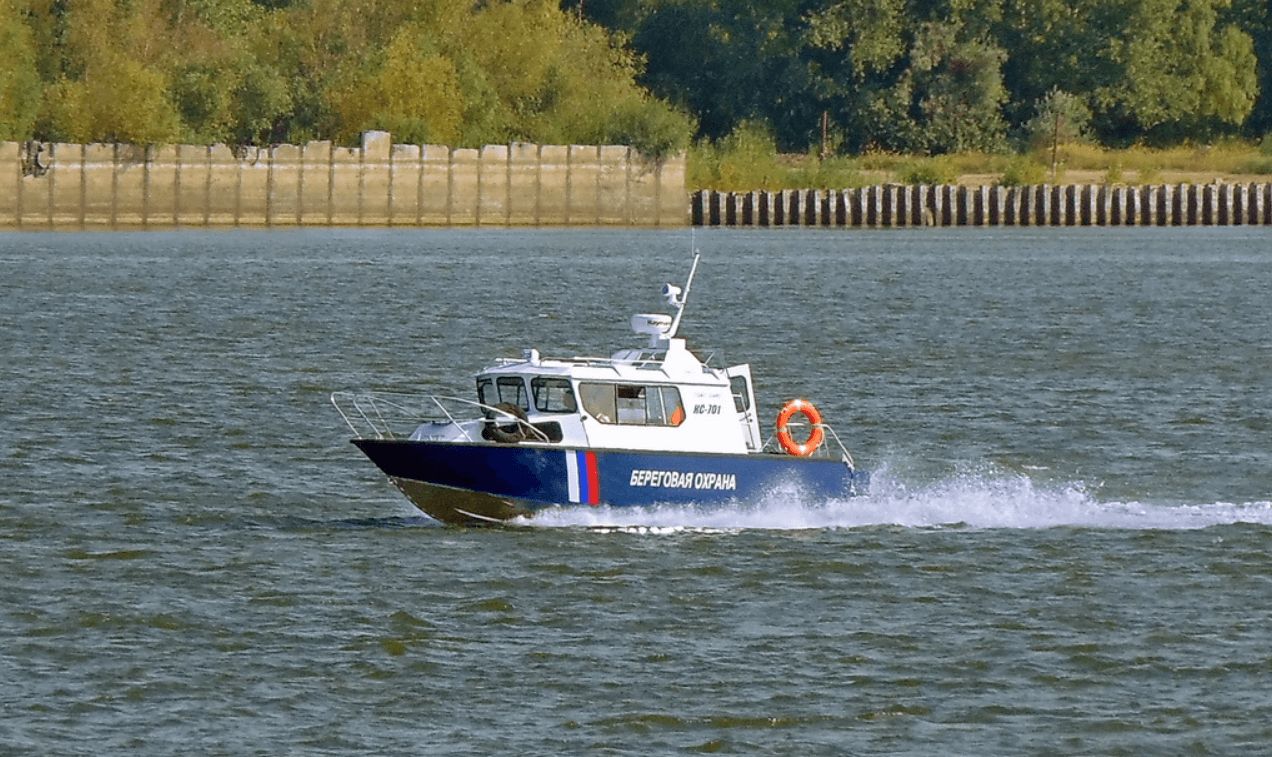 Ukraine hit 4 Russian patrol boats in occupied Crimea overnight, military intelligence says