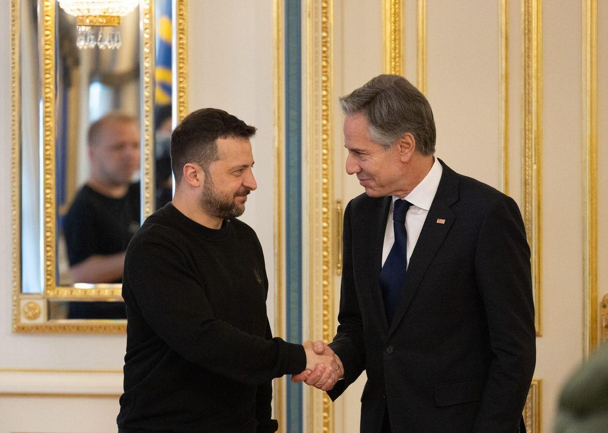 Zelensky to Blinken: Ukraine needs 2 Patriots to protect Kharkiv Oblast