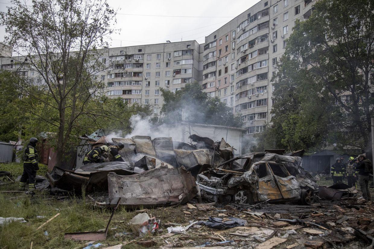 Governor reports 25 civilian casualties, near 8,000 evacuations amid Russian assault on Kharkiv Oblast