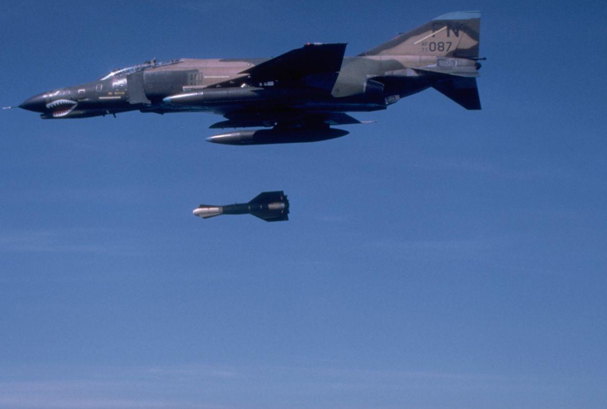 Military: Russian forces dropped 35 glide bombs on Kharkiv Oblast over past day