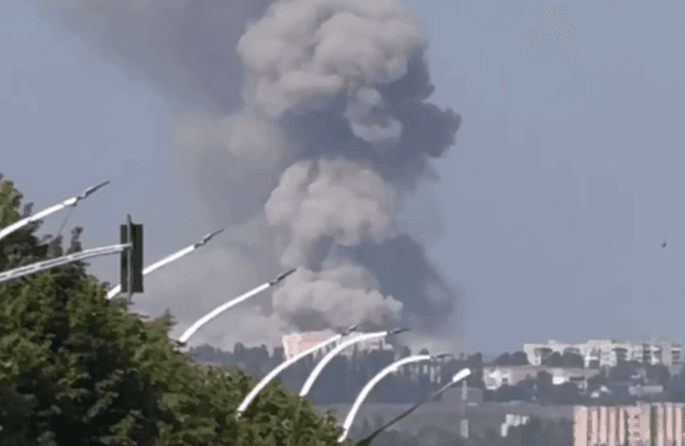 Governor: Ukraine strikes Russian base in occupied Luhansk's suburb