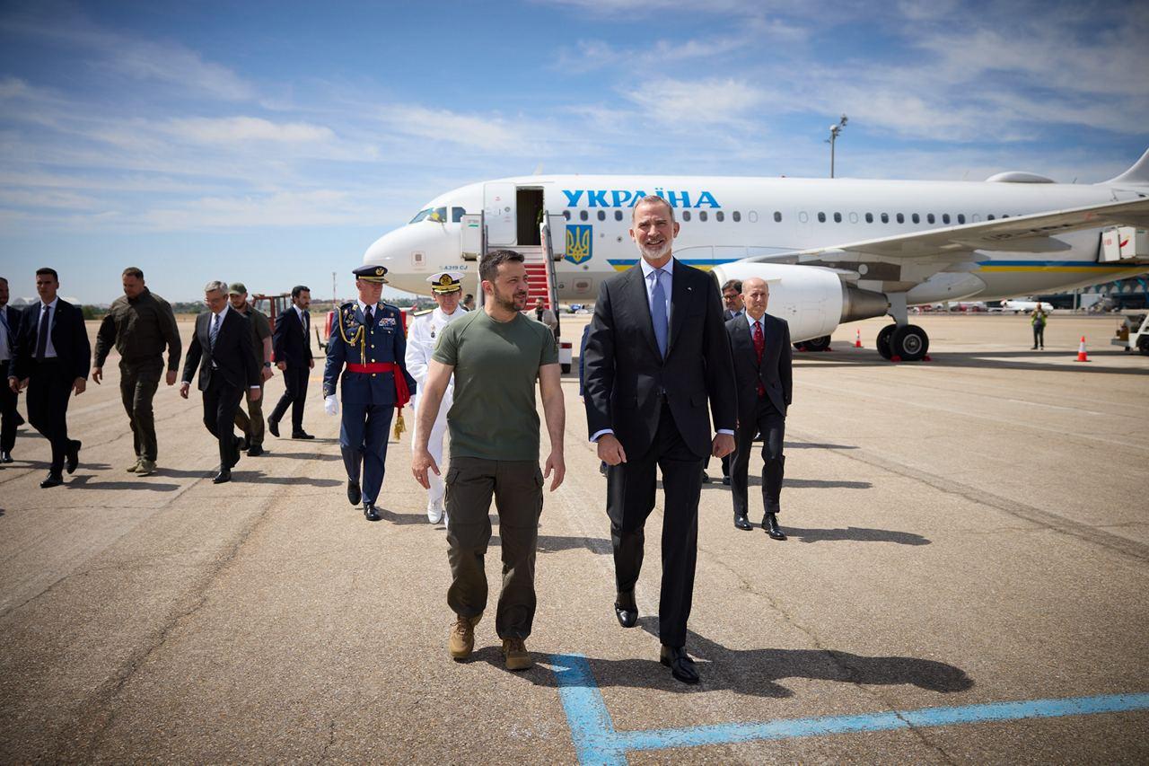 Zelensky arrives in Spain to sign bilateral security deal