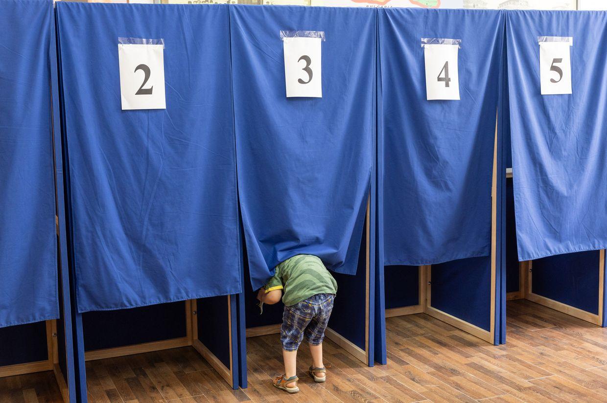 US, UK, Canada warn of Russian interference in Moldova's election