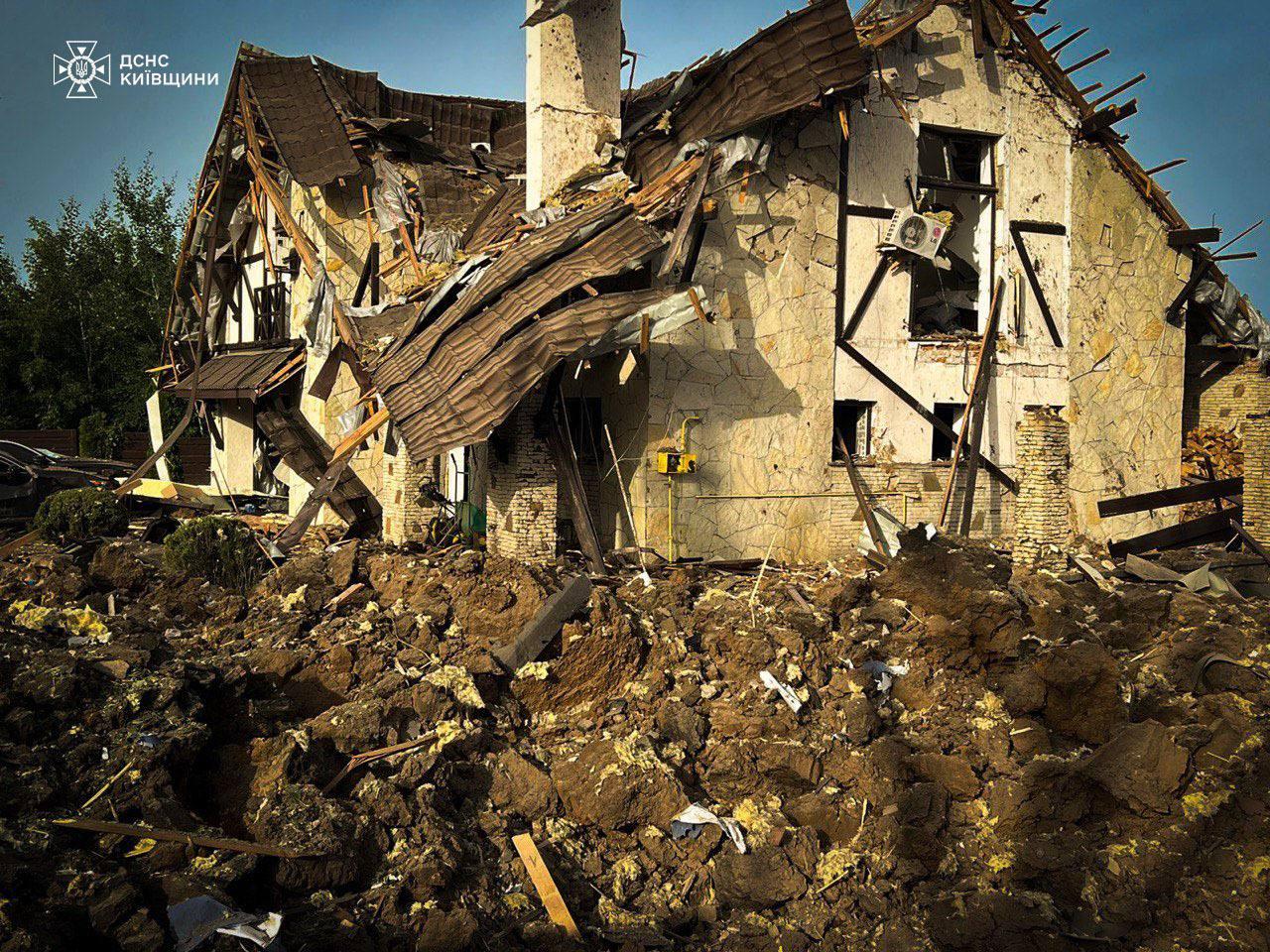 Authorities: Russia’s missile attack on Kyiv Oblast injures 2, damages civilian infrastructure