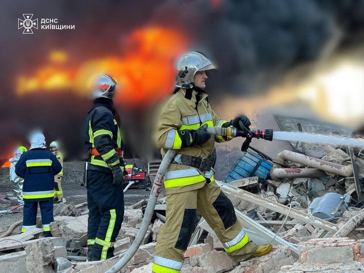 Russian attacks across Ukraine kill 1, injure 9 over past day