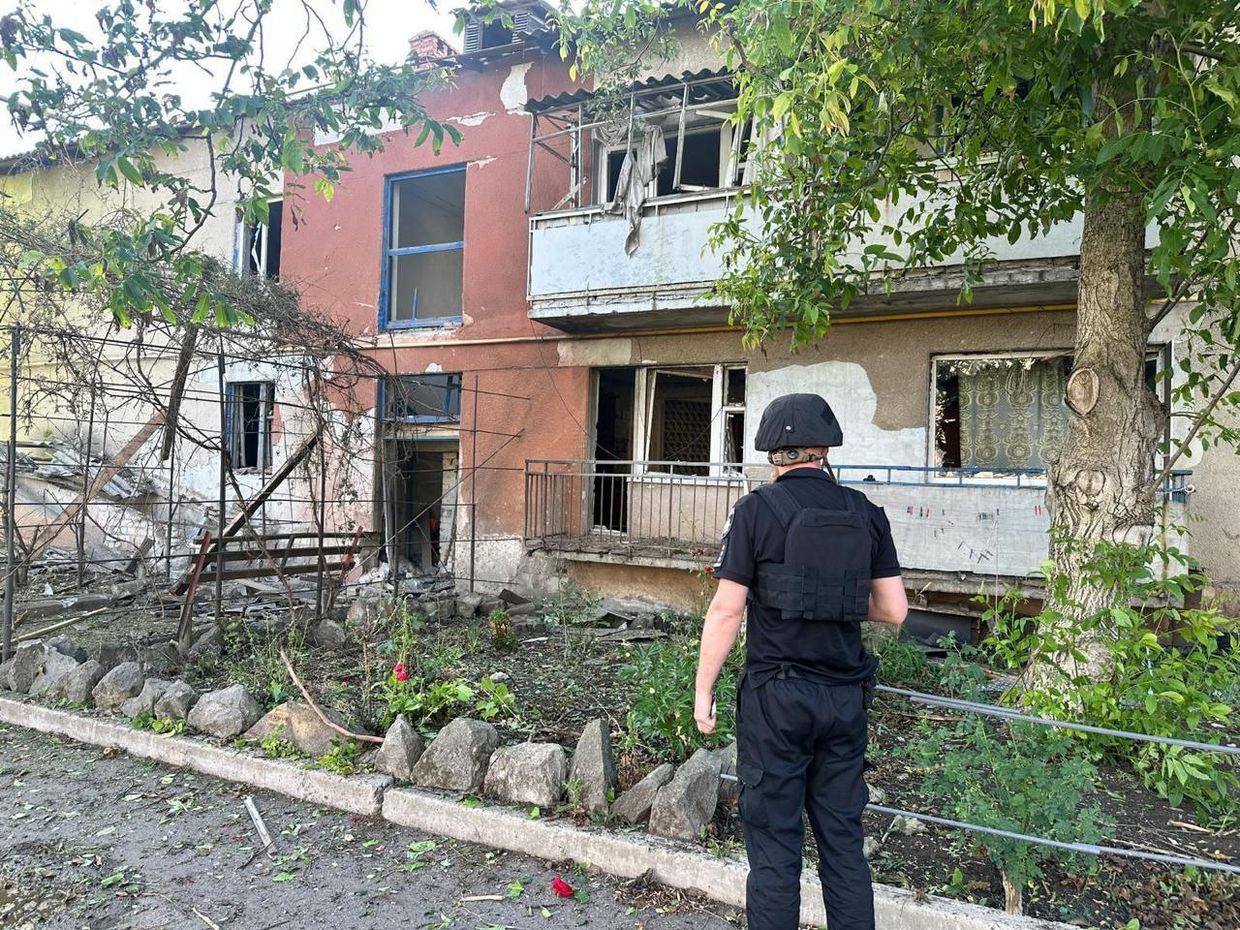 Russian attacks against Ukraine kill 10, injure 38 over past day