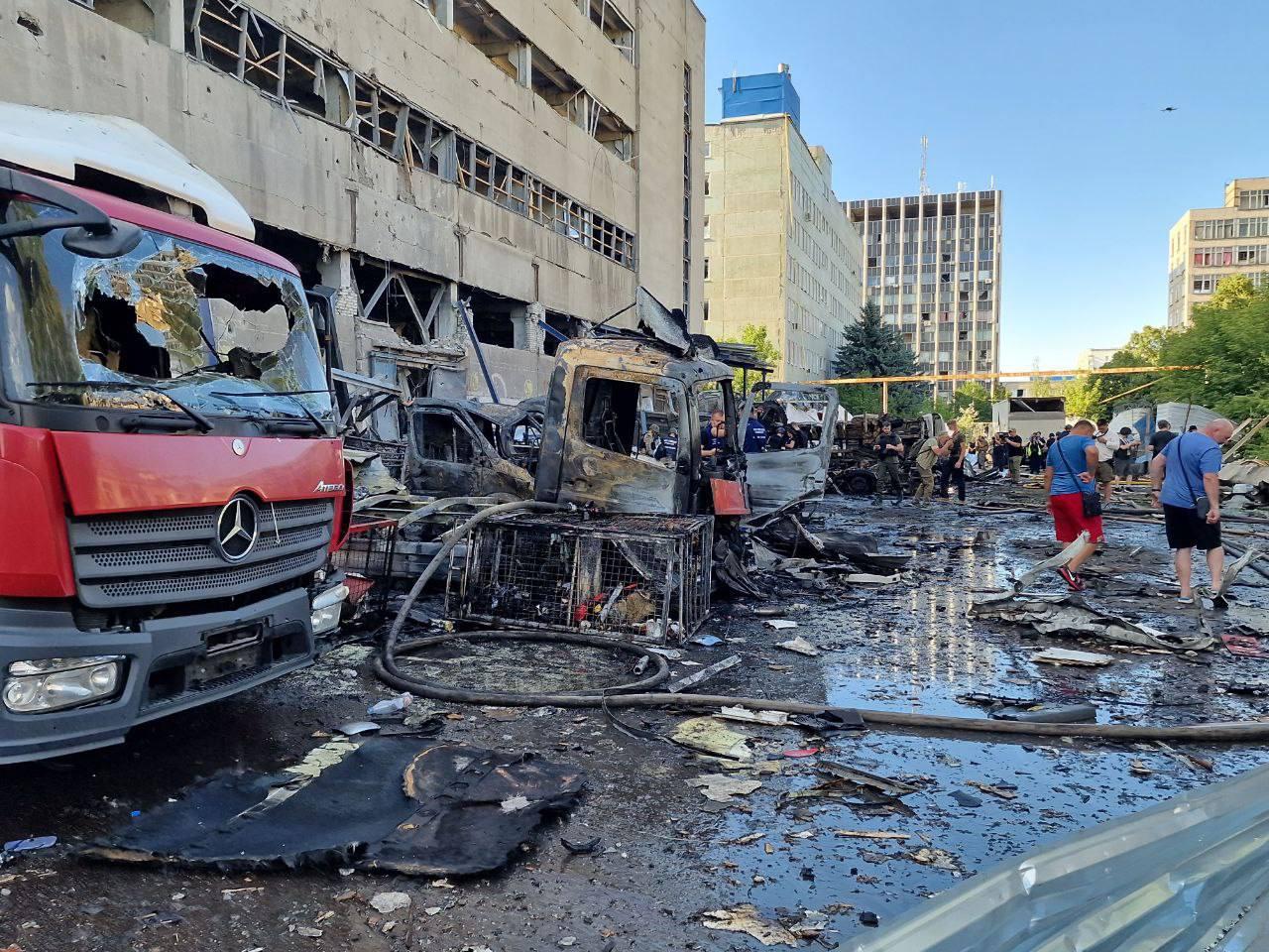 Russian attacks across Ukraine kill 6, injure 41 over past day