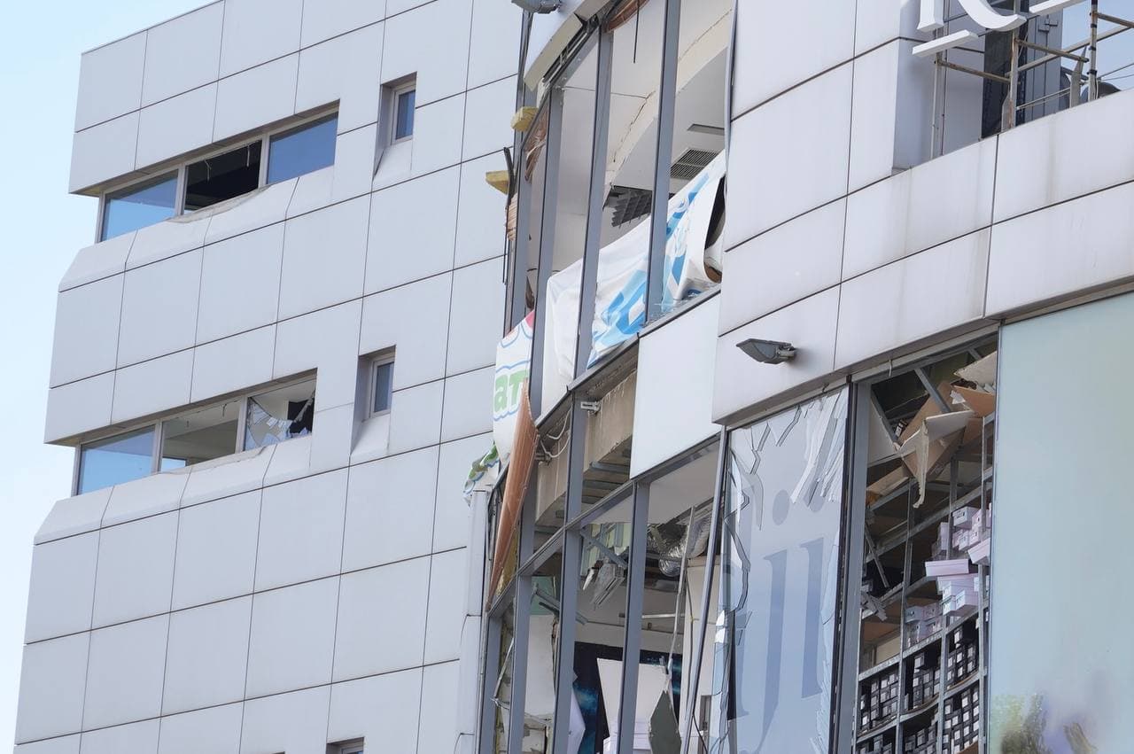 Russian attacks across Ukraine kill 10, injure almost 100 over past day