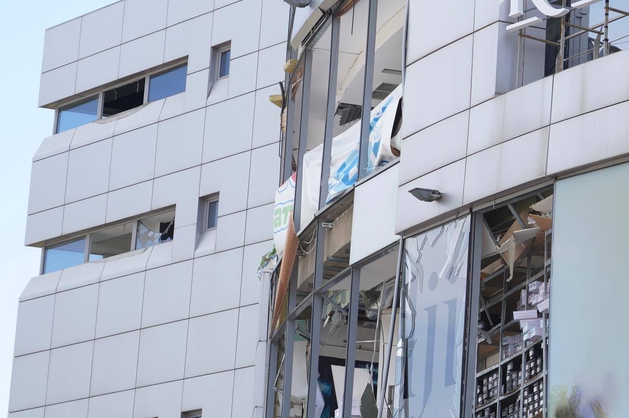 Russian attacks across Ukraine kill 10, injure almost 100 over past day