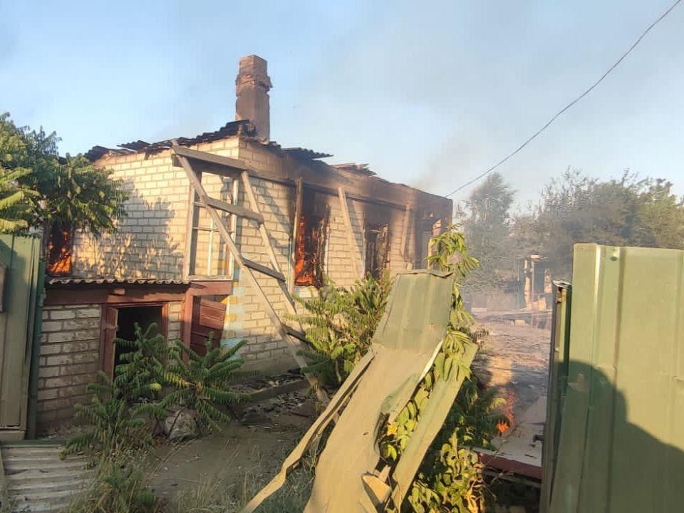 Russian attacks kill 1, injure 14 in Donetsk, Kherson oblasts over past day