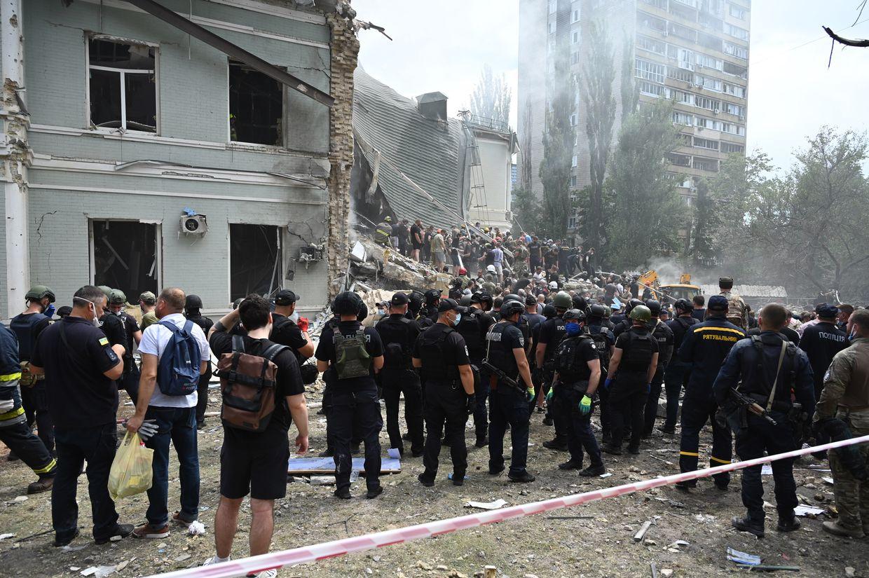 Russian attacks against Ukraine kill at least 42, injure more than 200 over past day