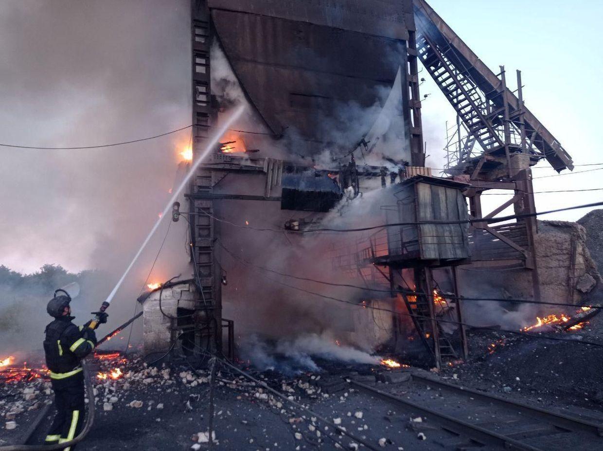 Russian attacks against Ukraine kill 7, injure 30 over past day