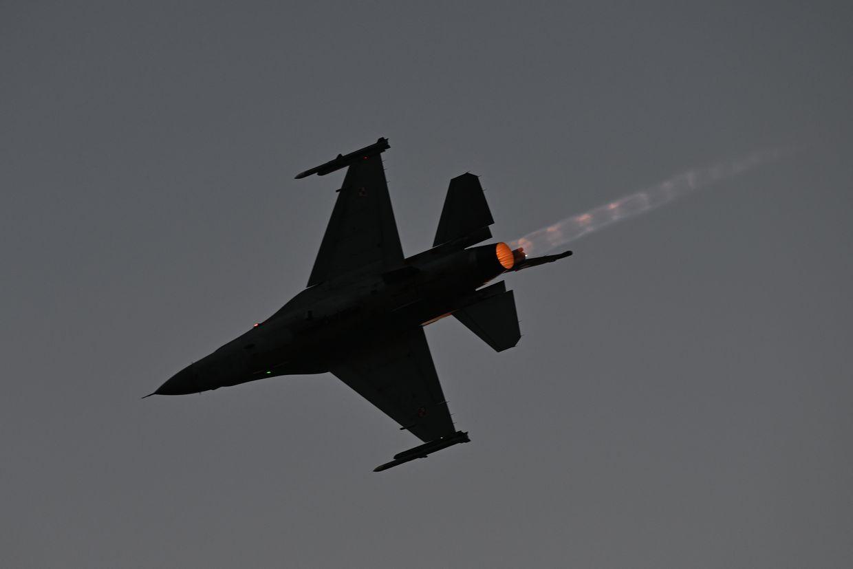 F-16 fighter jet in Ukraine unlikely shot down by 'friendly fire,' NYT suggests