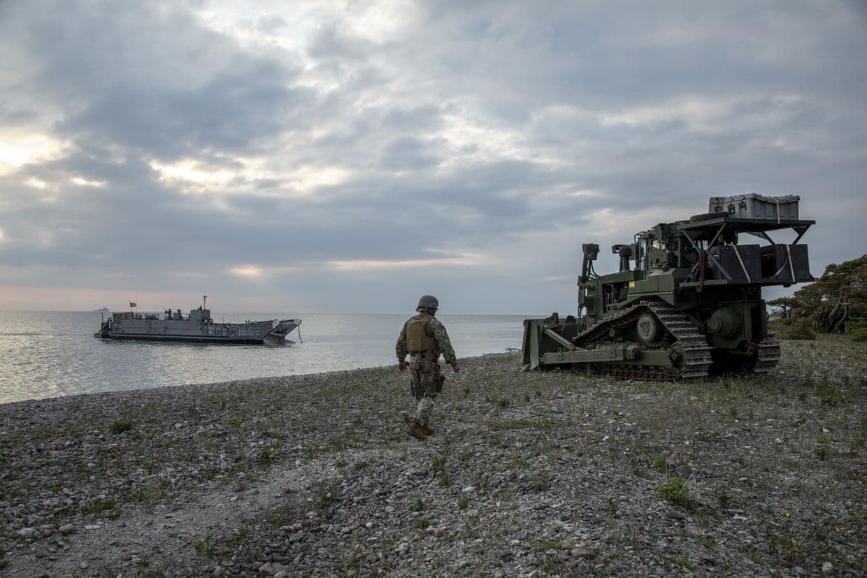 Europe warns US that sudden troop reduction may destabilize NATO's defenses, Bloomberg reports