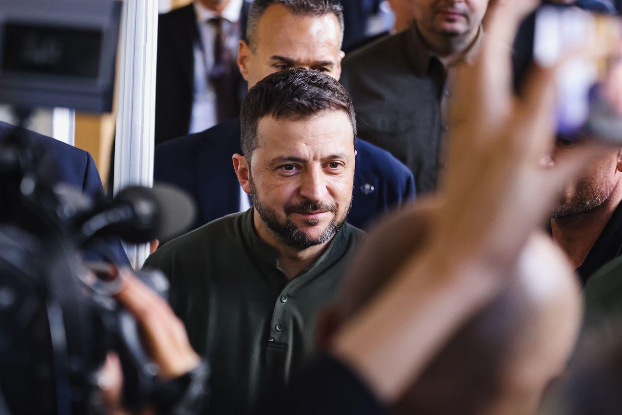 69% of Ukrainians have trust in President Zelensky, poll finds