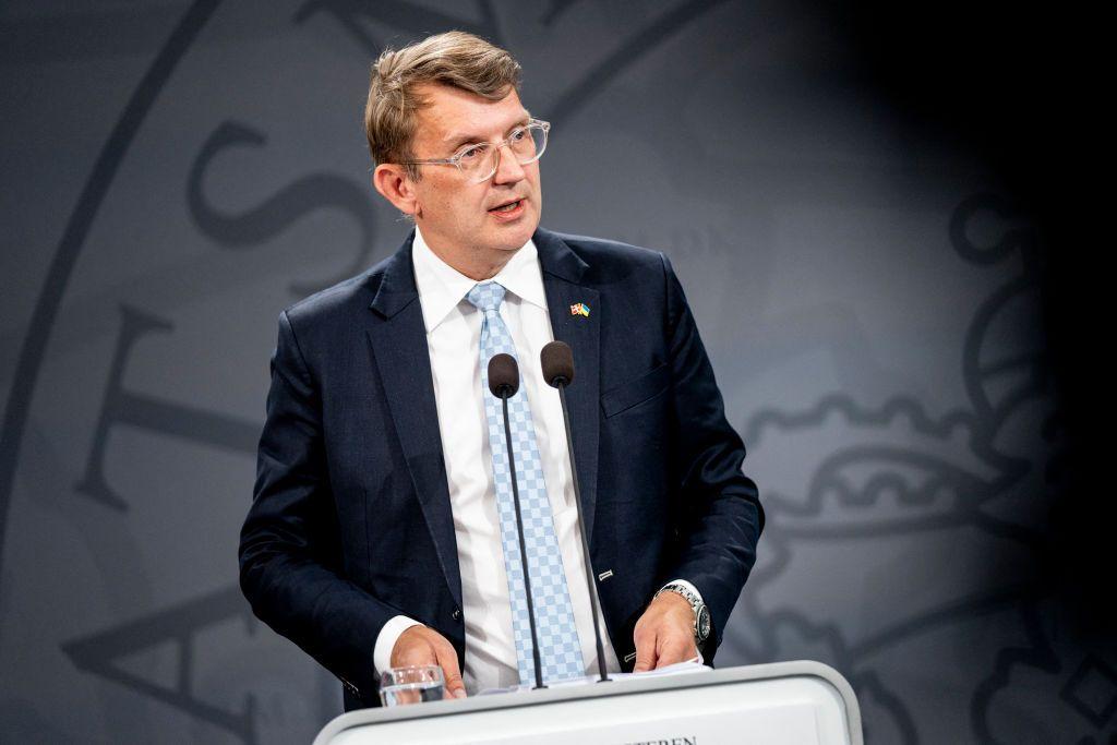 Denmark unveils new aid for Ukraine worth almost $1 billion