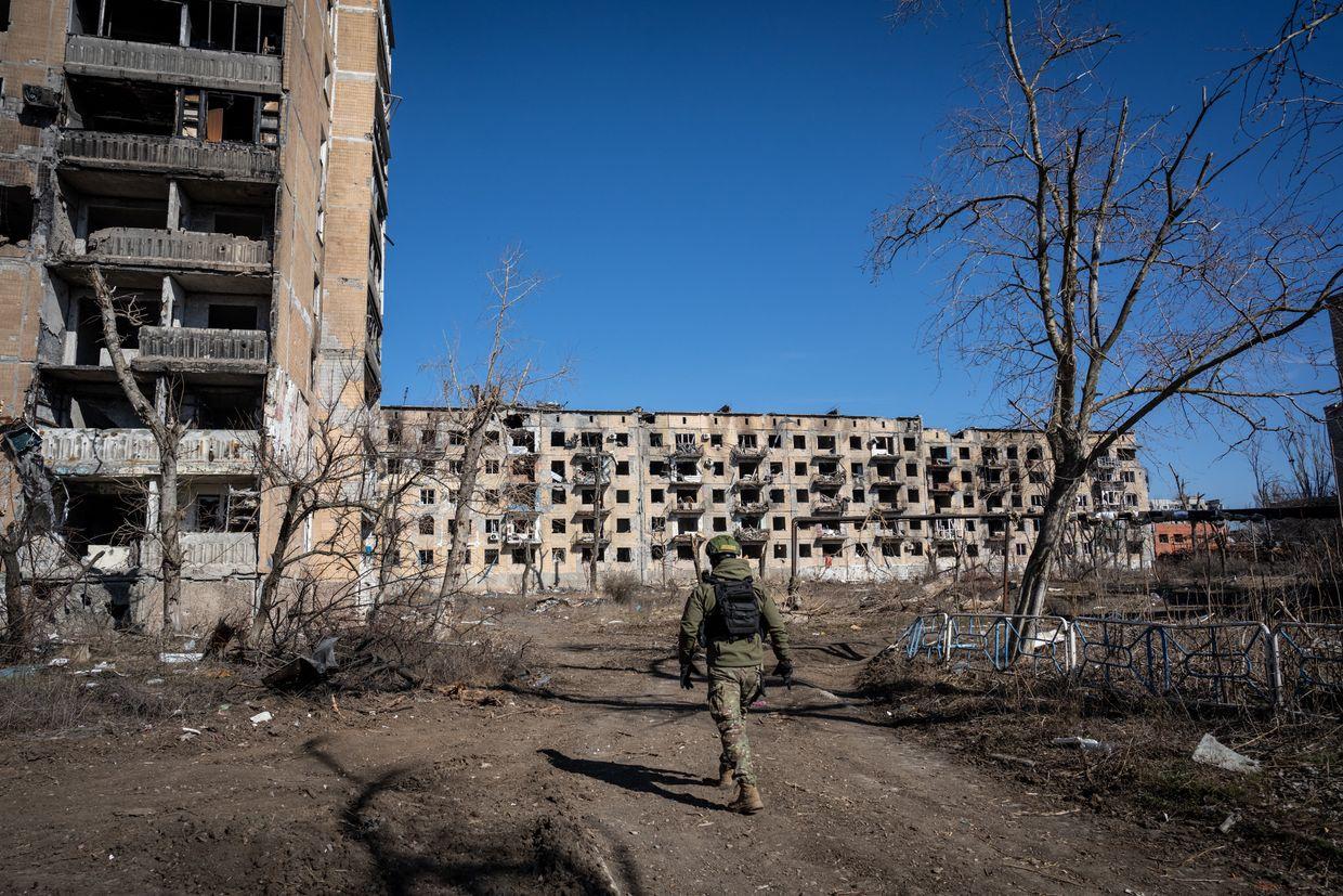 Over 21,000 civilians, including 115 children, remain in Donetsk Oblast combat zones, official says