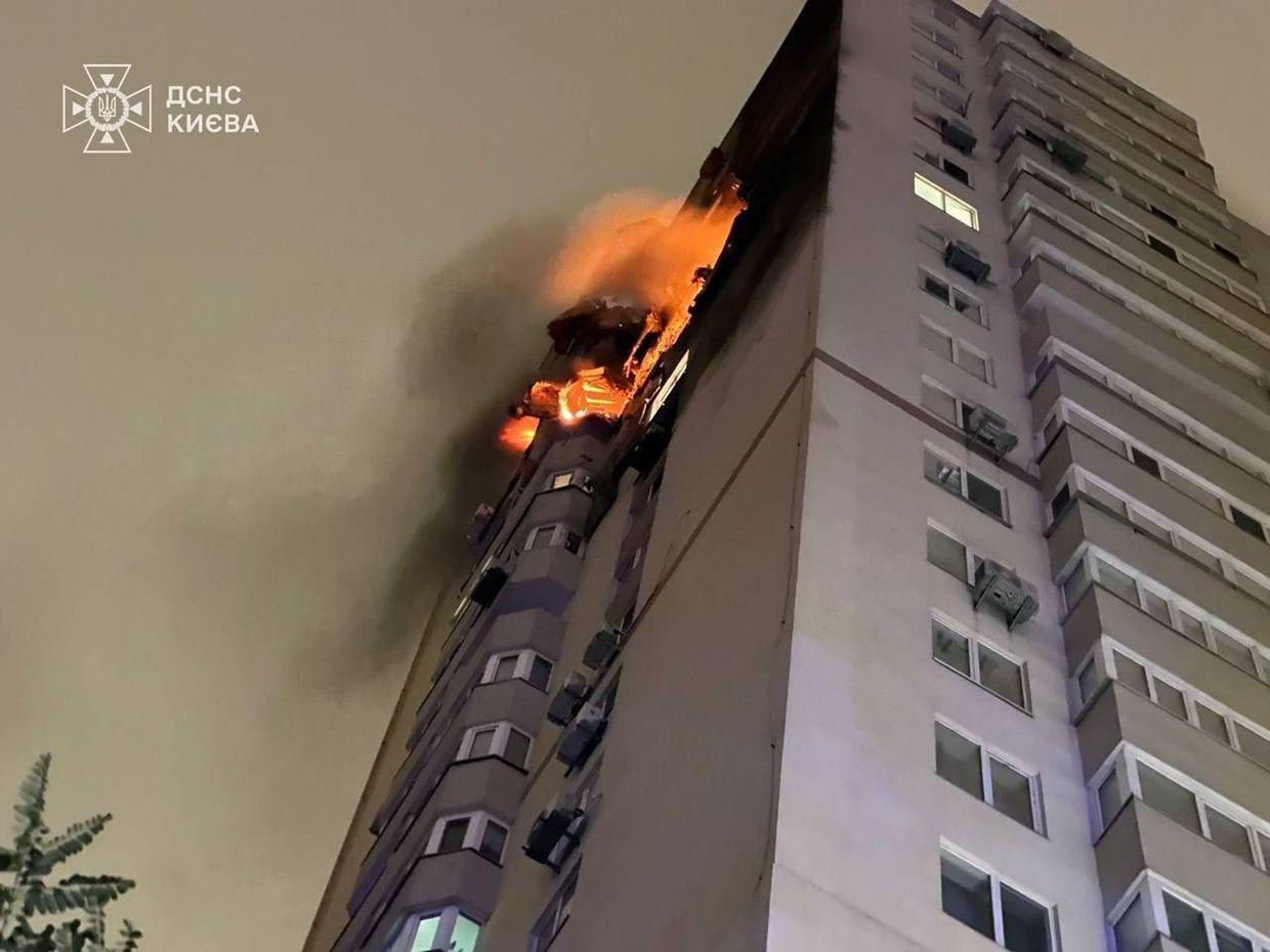 Russian drone hits apartment building in Kyiv, killing teenage girl