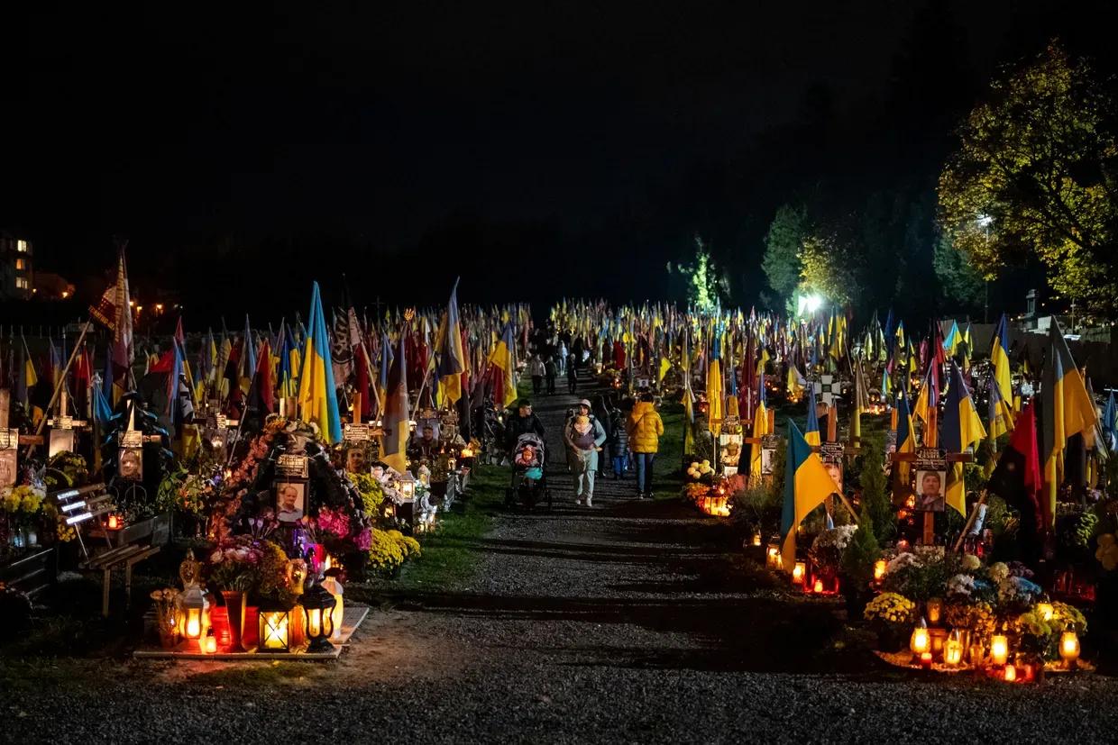 The Economist estimates 60,000-100,000 Ukrainian soldiers killed in full-scale war