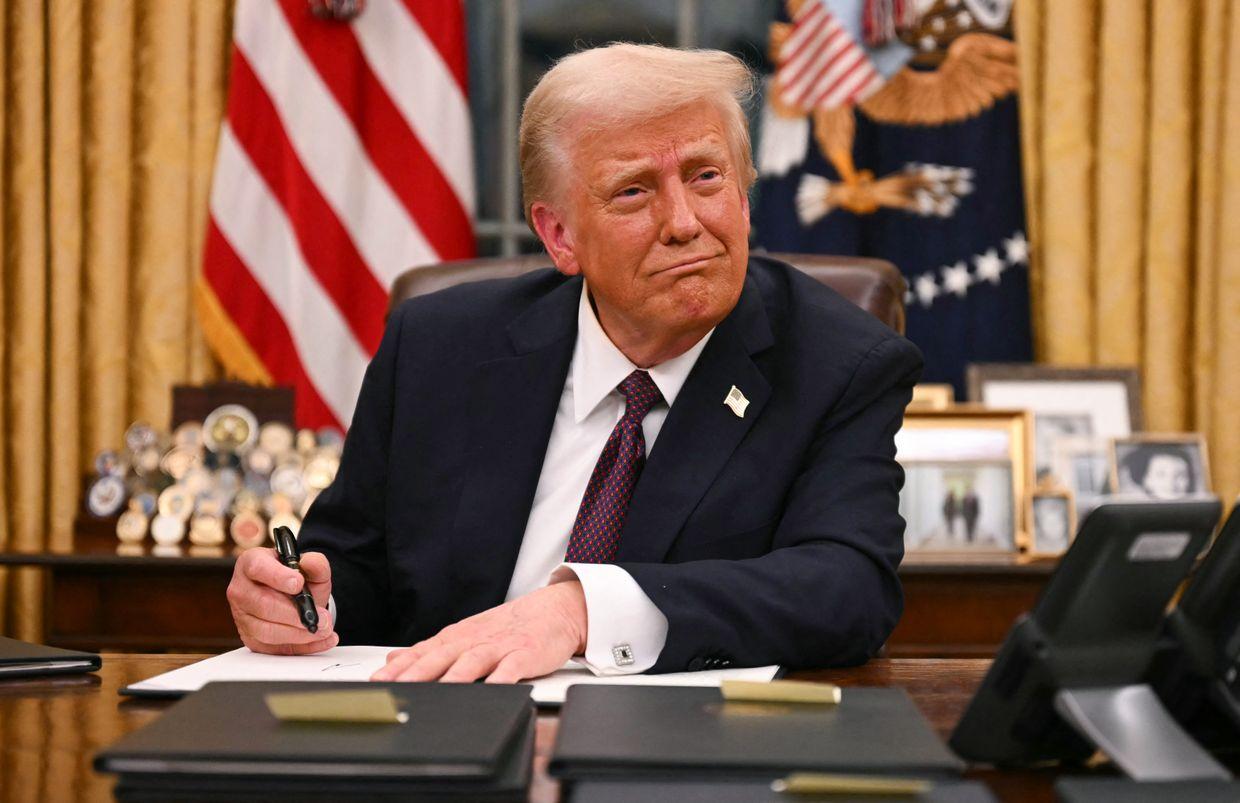 Trump says Russia 'doesn't have the cards' in peace talks with Ukraine