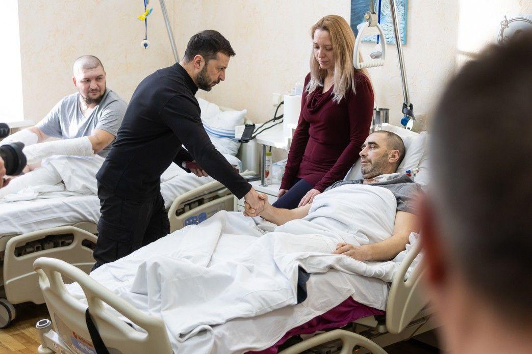 Zelensky, first lady visit wounded soldiers, pledge to address accessibility issues