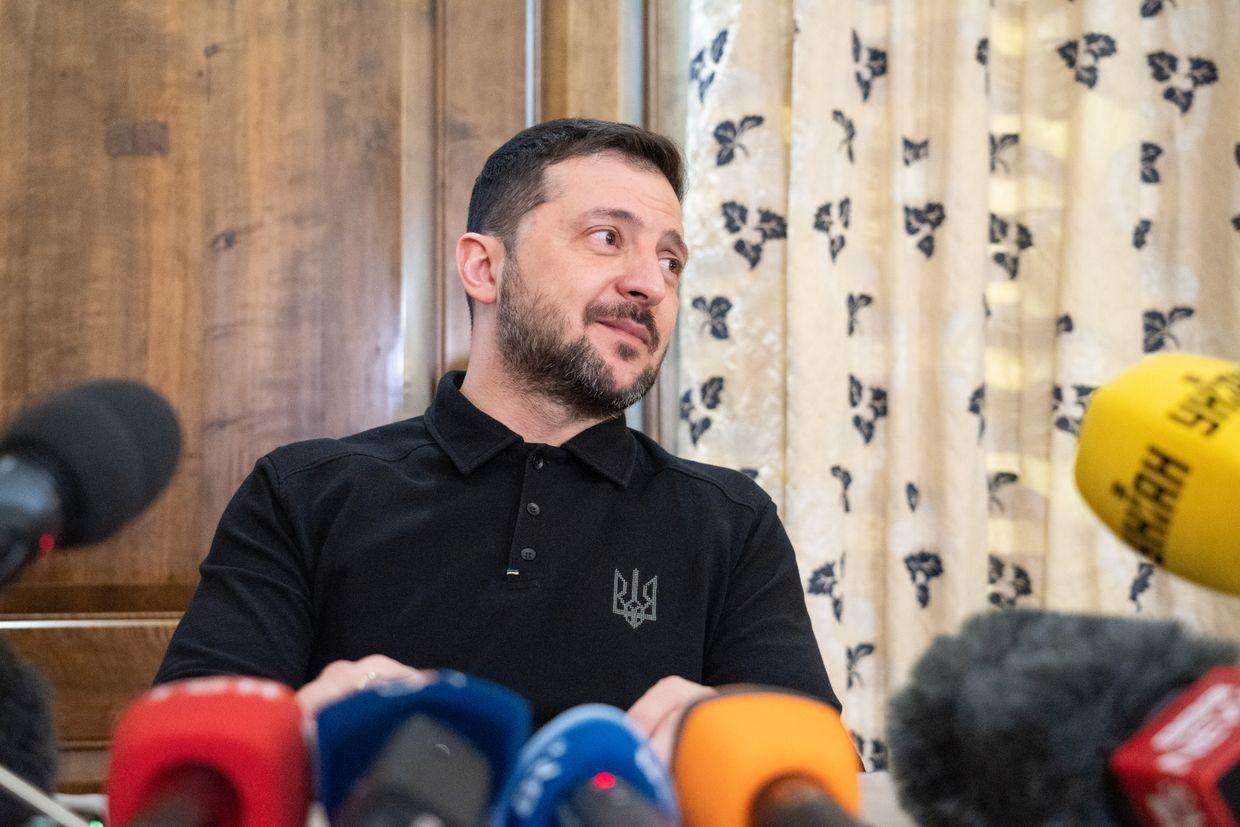 Zelensky's trust rating increases to 57%, survey shows, contradicting Trump's claims