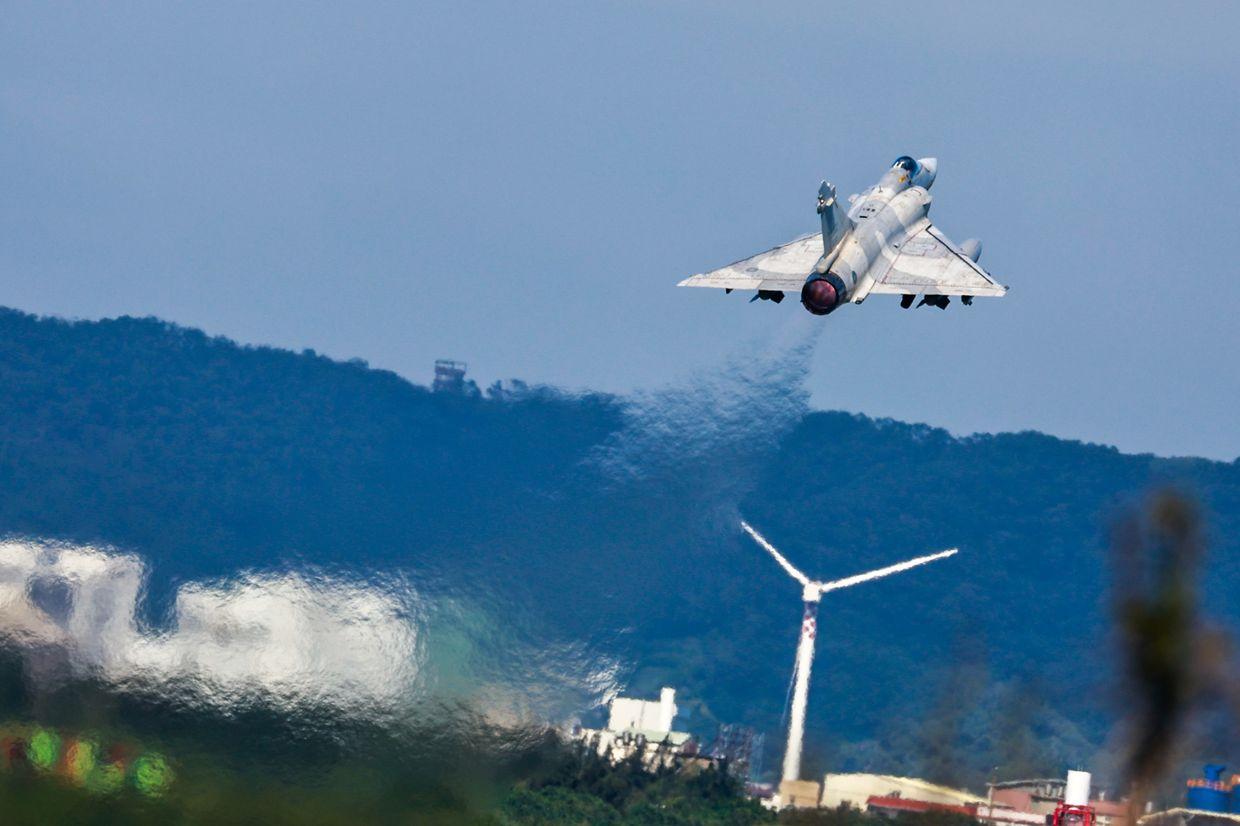 First French Mirage fighter jets reportedly arrive in Ukraine — here's what they can do