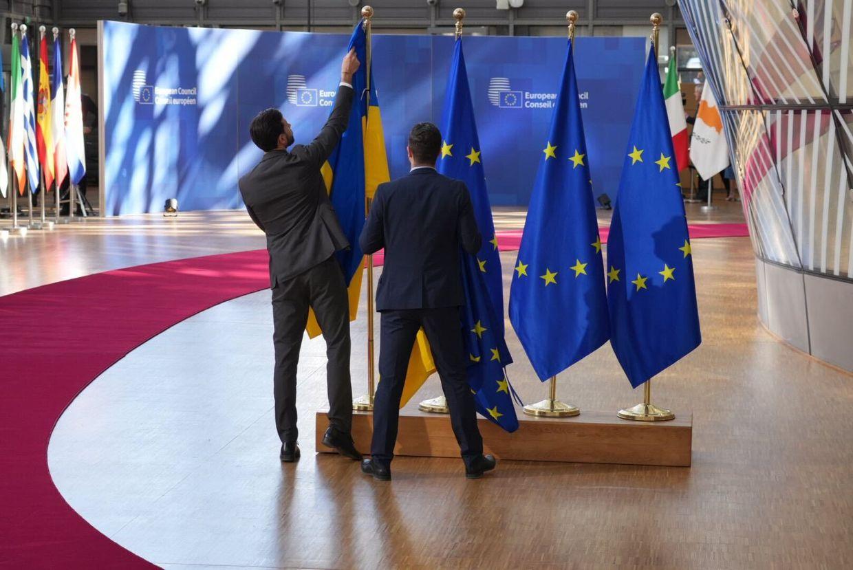 EU foreign ministers to discuss security guarantees for Ukraine, new sanctions against Russia, media reports