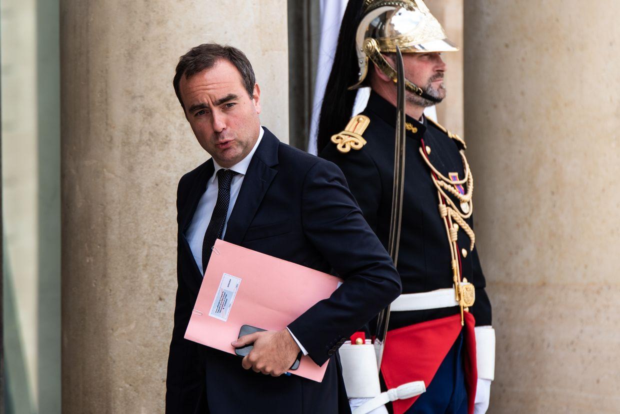 France providing intelligence to Ukraine, minister assures after US freeze