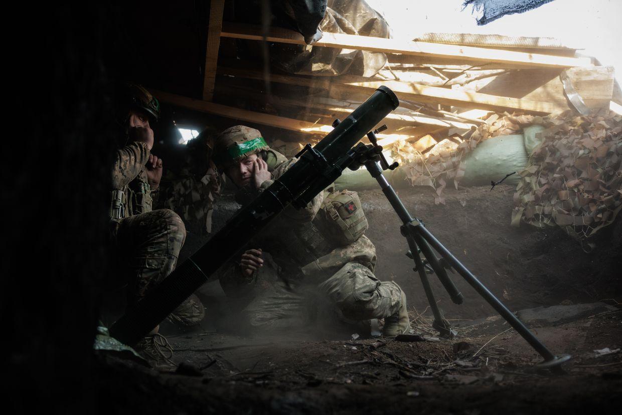Russia trying to bypass Ukraine's positions in Toretsk by going underground, military says
