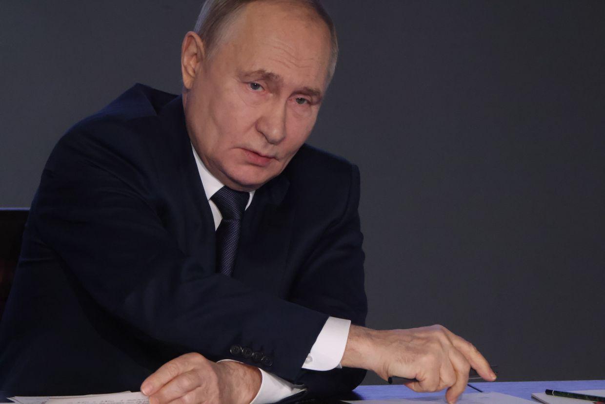 Putin unfazed by Trump's threats, plans to fight on in Ukraine, Reuters reports