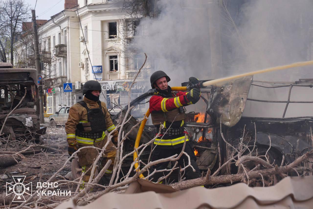Russia used cluster munitions in deadly attack on Sumy, US ambassador says